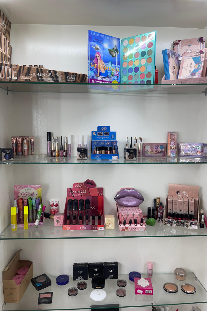 Galería SELF LOVE MAKEUP